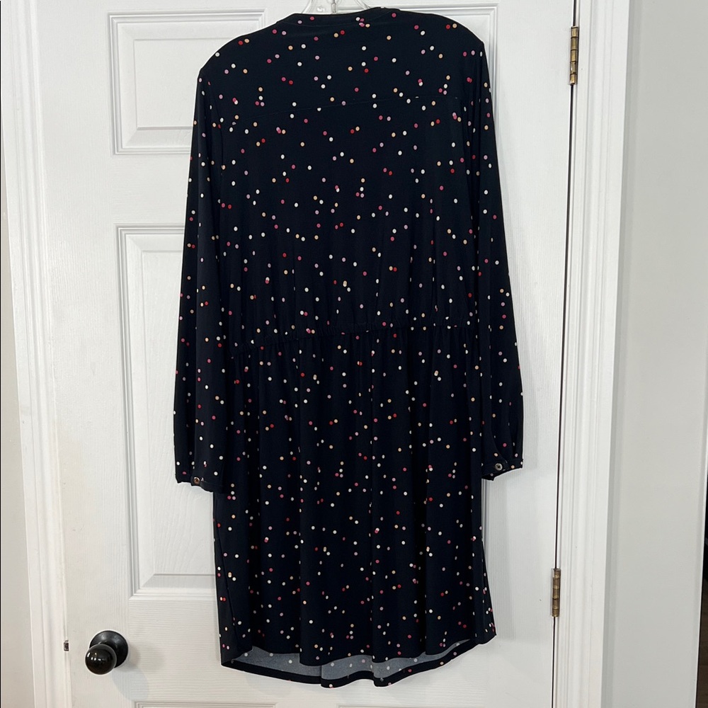 Elegant Black Dress with Polka Dots - Picture 6 of 6
